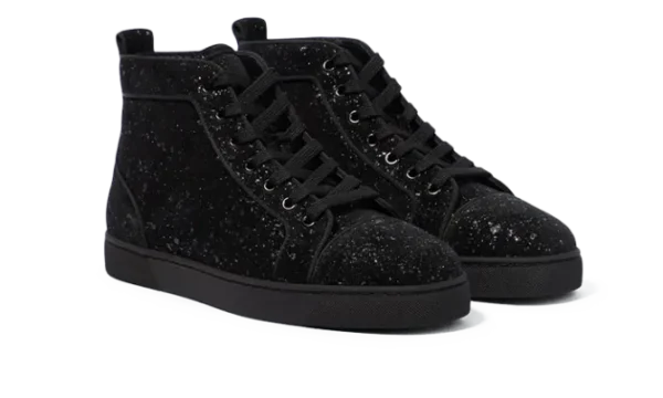 in-suede-macchiate-2.webp In Suede Macchiate