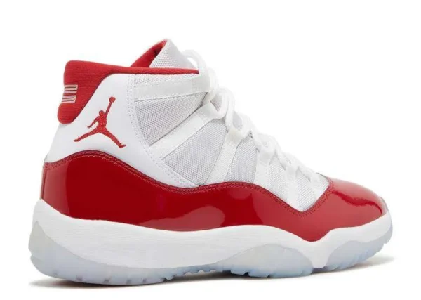 JORDAN RETRO 11 ‘CHERRY’