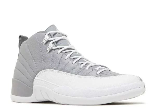 jordan-retro-12-stealth-1.webp JORDAN RETRO 12 ‘STEALTH’