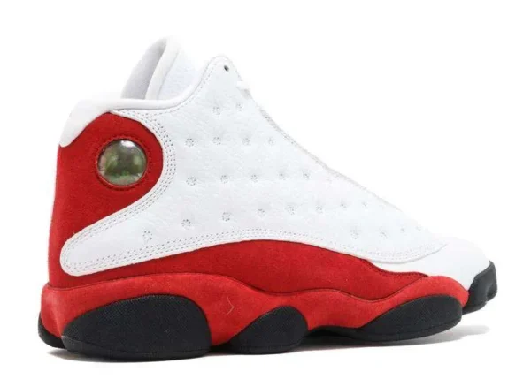 jordan-retro-13-chicago-2.webp JORDAN RETRO 13 ‘CHICAGO’