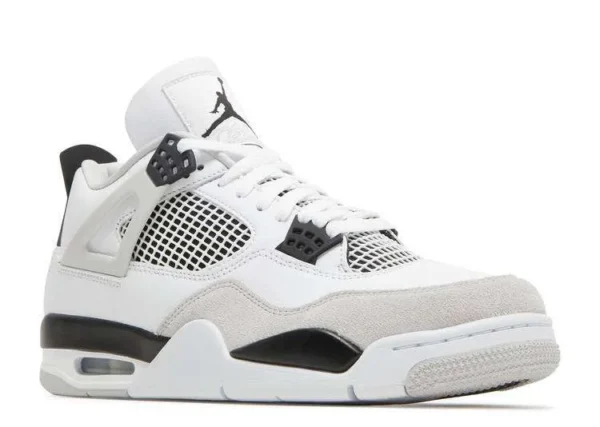 jordan-retro-4-military-black-1.webp JORDAN RETRO 4 ‘MILITARY BLACK’