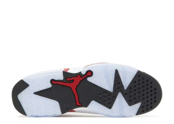 jordan-retro-6-red-oreo-3.webp JORDAN RETRO 6 ‘RED OREO’