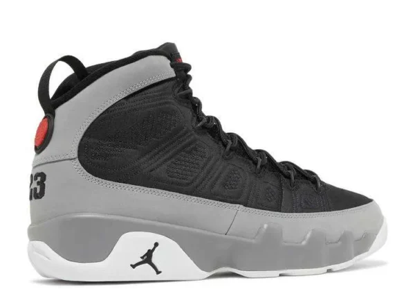 jordan-retro-9-particle-grey-2.webp JORDAN RETRO 9 ‘PARTICLE GREY’