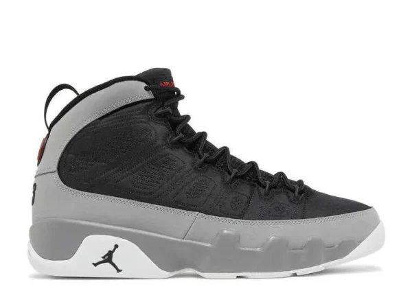 jordan-retro-9-particle-grey.webp JORDAN RETRO 9 ‘PARTICLE GREY’