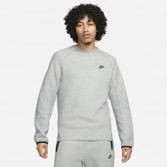 nike-tech-fleece-men-s-sweatshirt.webp Nike Tech Fleece Men’s Sweatshirt