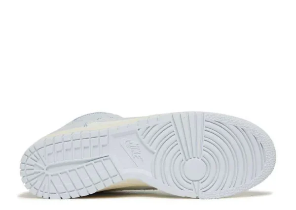 sb-dunk-high-blue-denim-3.webp SB DUNK HIGH ‘BLUE DENIM’