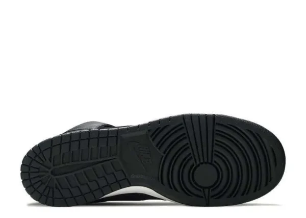 sb-dunk-high-fragment-beijing-3.webp SB DUNK HIGH FRAGMENT ‘BEIJING’