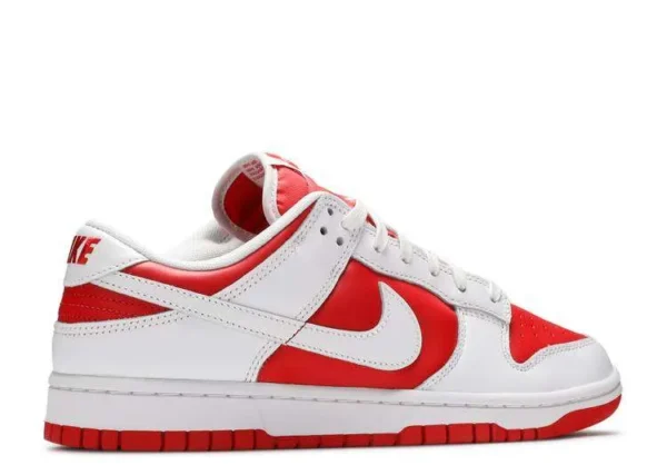 sb-dunk-low-championship-red-2.webp SB DUNK LOW ‘CHAMPIONSHIP RED’