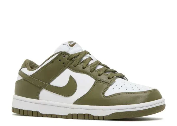 sb-dunk-low-medium-olive-1.webp SB DUNK LOW ‘MEDIUM OLIVE’