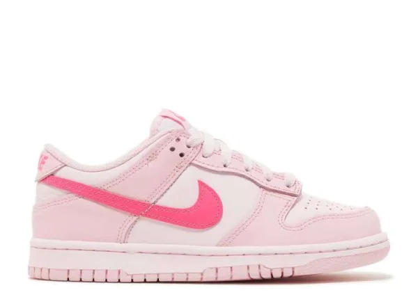 sb-dunk-low-triple-pink.webp SB DUNK LOW ‘TRIPLE PINK’