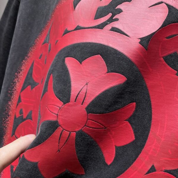 sdfdf0236-12.jpg CHRM HRTS T-shirt Cross Graphic Print