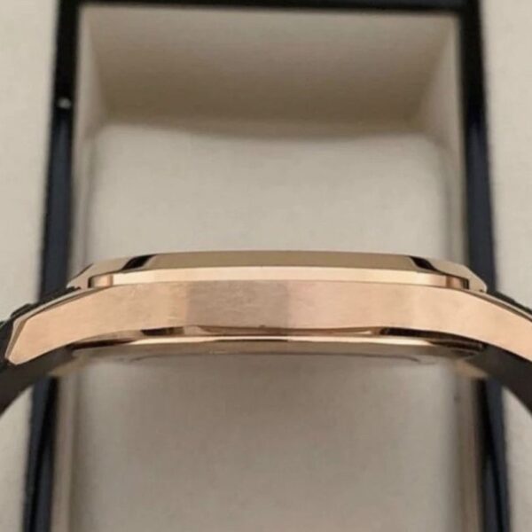 PP Aquanaut Black Dial