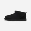 UGG – Classic Ultra Mini Boot Black