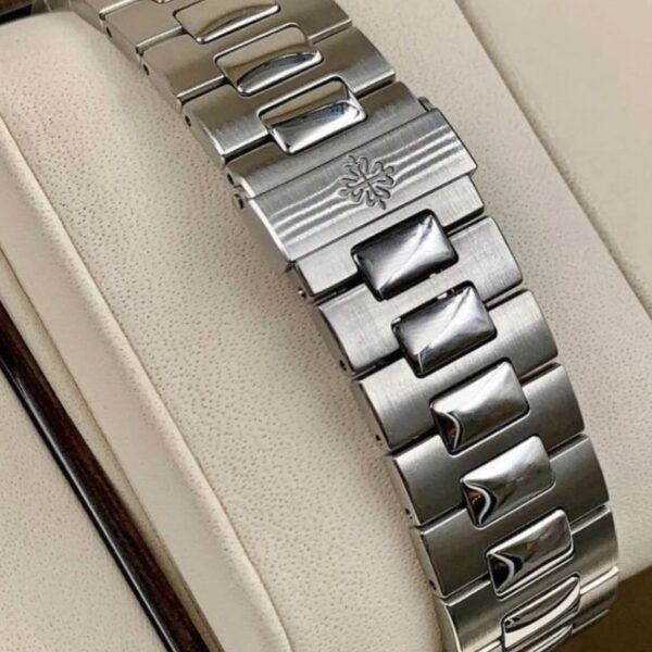 wedfwe21520-1.jpg PP Geneve Nautilus Pk