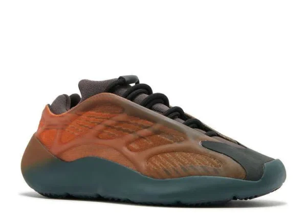 yeezy-700-v3-copper-fade-1.webp YEEZY 700 V3 ‘COPPER FADE’