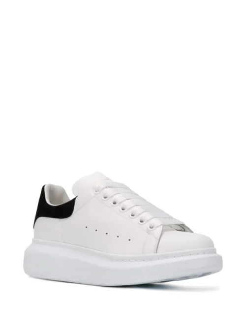 zapatillas-oversized-alexander-mcqueen-17.webp ZAPATILLAS OVERSIZED ALEXANDER MCQUEEN